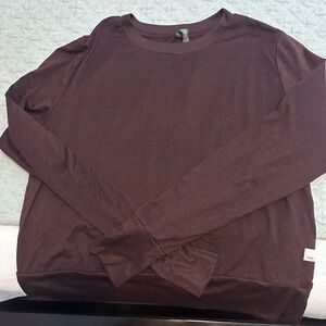 Like new vuori daydream crew neck size large
